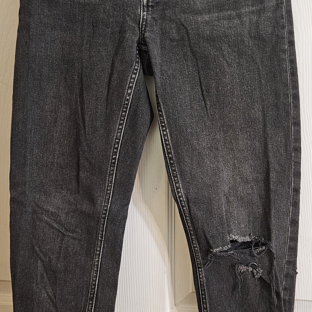 Everlane Women's Charcoal Distressed Skinny Jeans